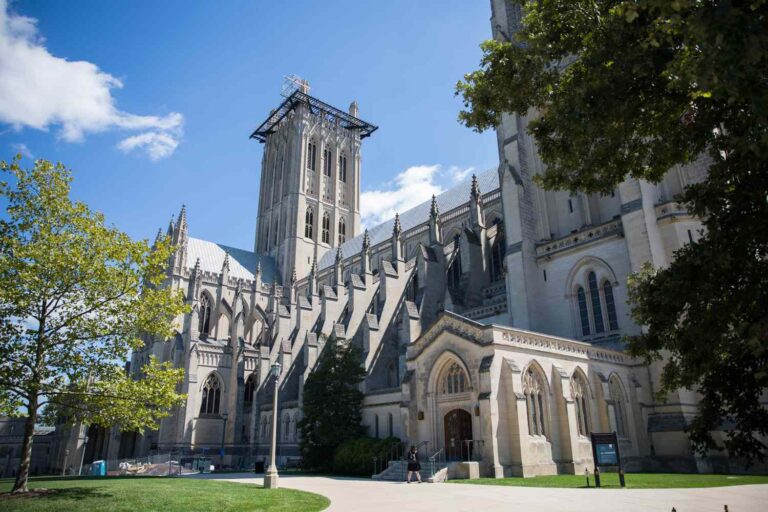 The Most Famous Churches in America: A Historical and Architectural Journey